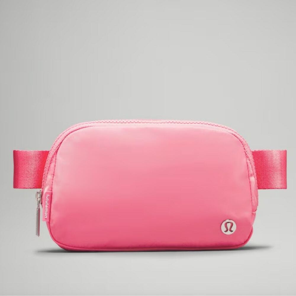 Lululemon Everywhere Crossbody Belt Bag 1L - Bubblegum Pink Sakura